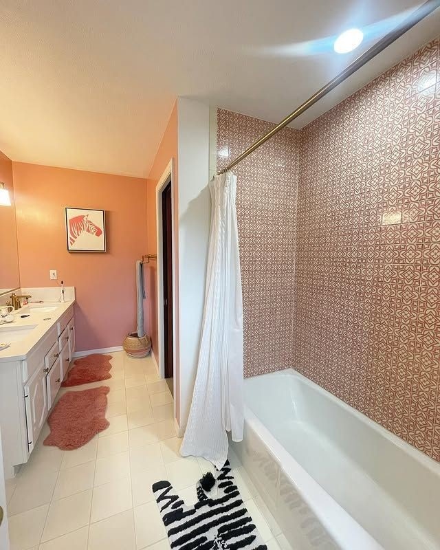 Showers tile and stone project from Meza Tile & Stone’s original website