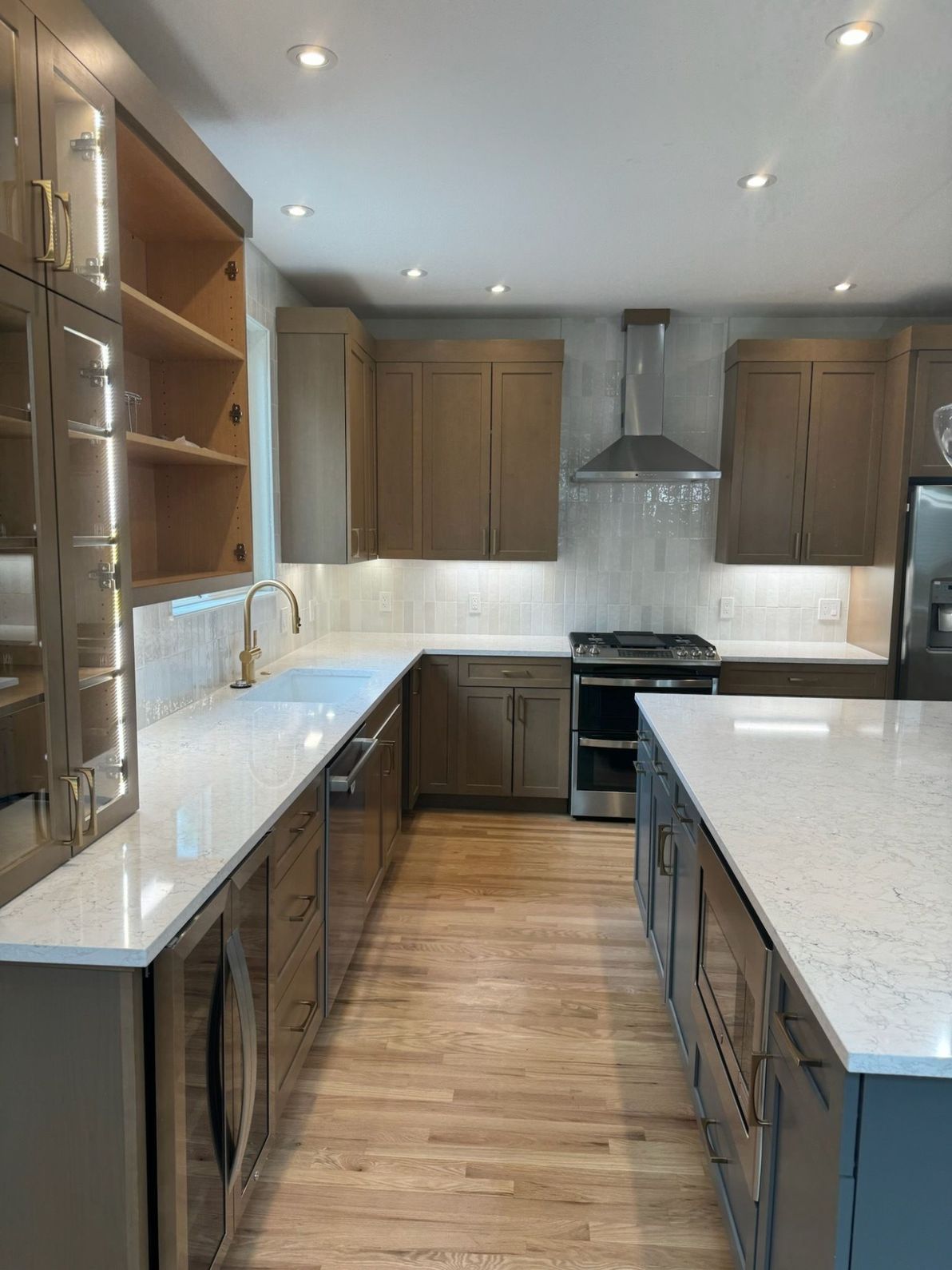 White Kitchen Countertops