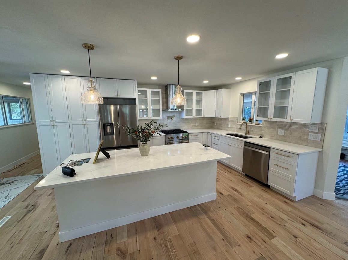 Backsplashes tile and stone project from Meza Tile & Stone’s original website
