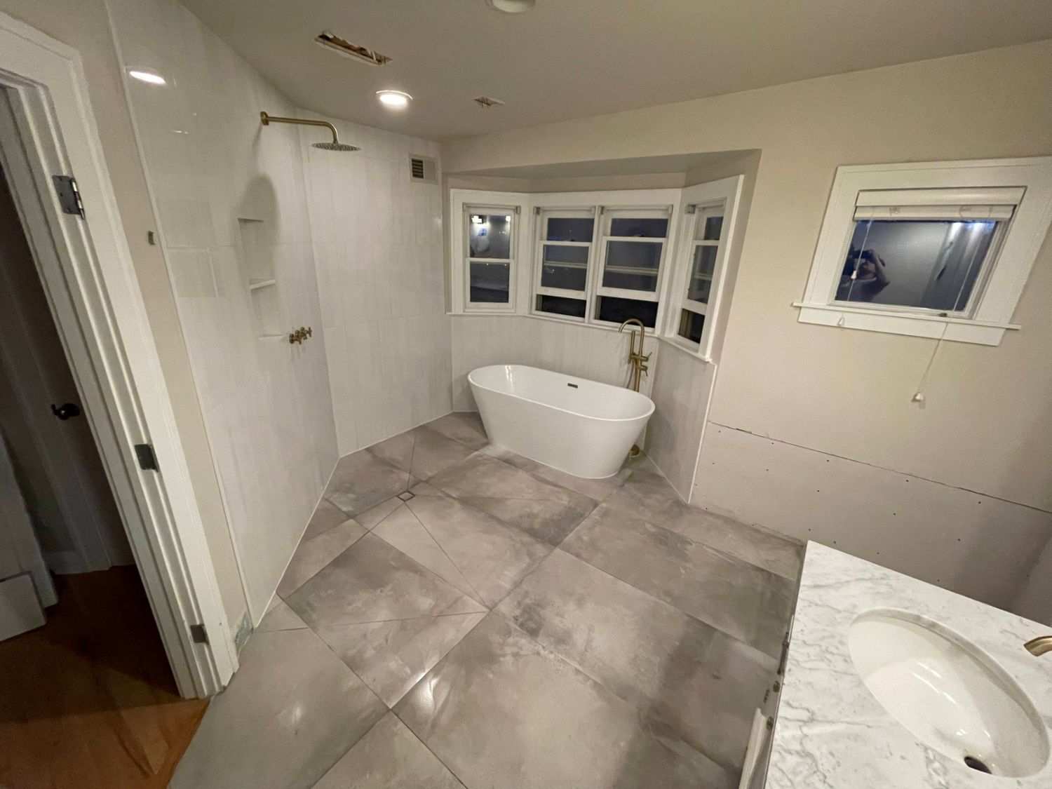 Showers tile and stone project from Meza Tile & Stone’s original website