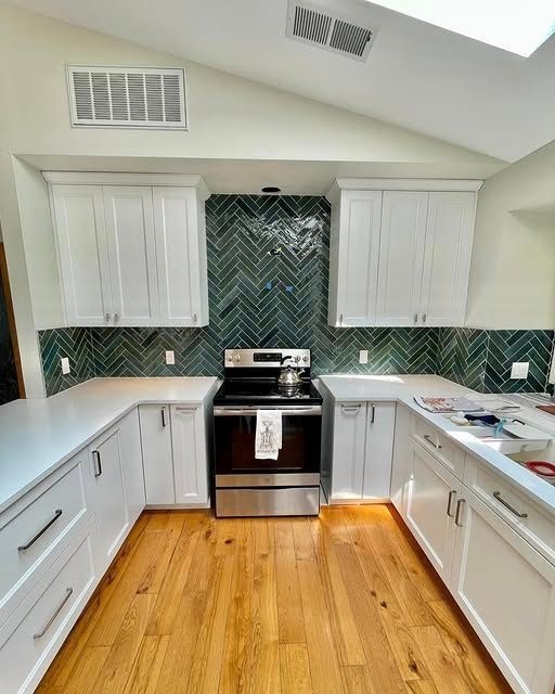 White Kitchen 3