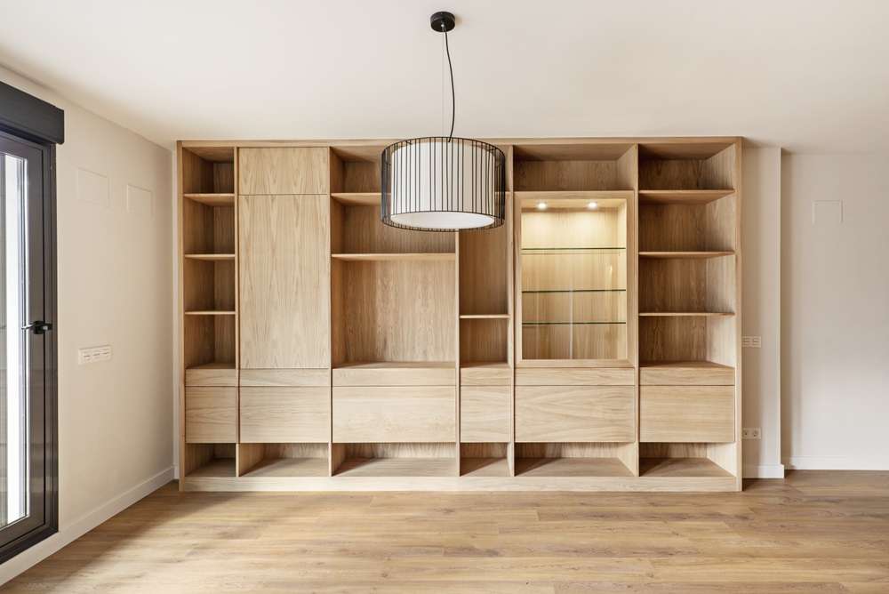 Closet organization features in Centennial, CO
